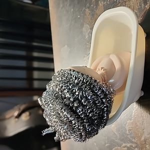Cute kitchen scrubber
